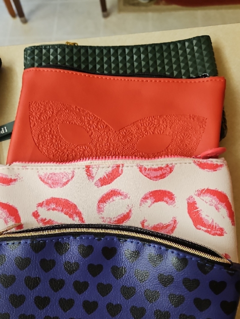 ipsy Makeup Accesory Pouch Set, 18 Total - Picture 5 of 8